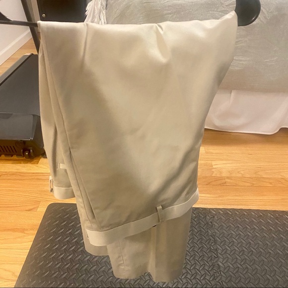 Tan / khaki pants - Picture 1 of 6